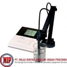 GLOBAL WATER LAB 960 Conductivity Bench Laoratory Meter
