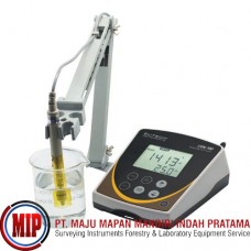 EUTECH CON700 Benchtop Conductivity Meter